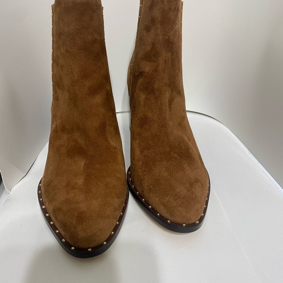 -- WHITE HOUSE BLACK MARKET Heidi Gore Ankle Boot size 9 - Picture 2 of 9